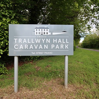 Trallwyn road sign